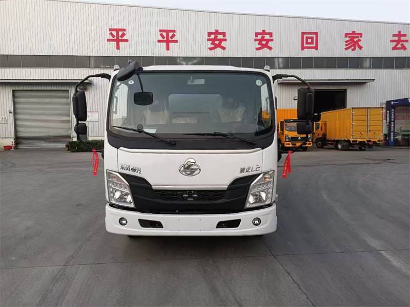   6方柳汽分體式清洗吸污車(chē)