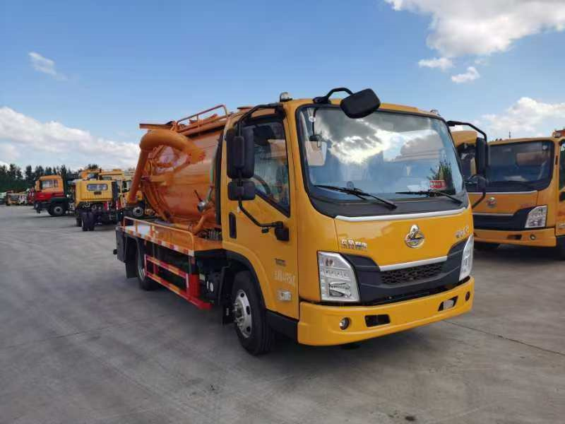 6方柳汽一體罐清洗吸污車(chē)