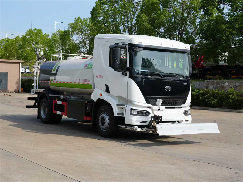 12噸比亞迪純電動(dòng)清洗灑水車(chē)