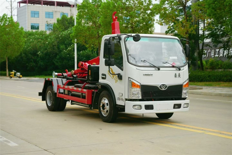 純電動(dòng)重汽豪曼勾臂垃圾車(chē)